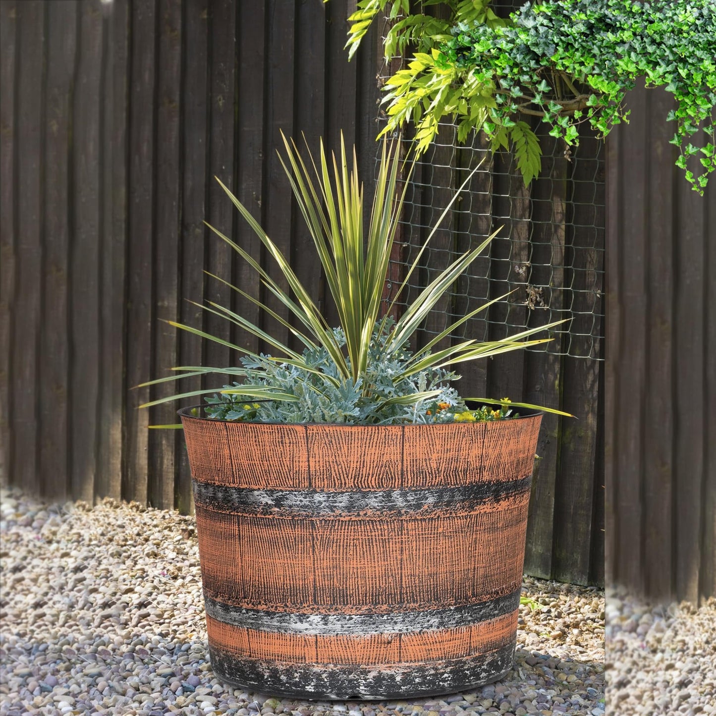 SG Traders Round Plastic Whisky Barrel Garden Pot Flower Pots Planter Tub Patio Pot Outdoor Traditional Barrel Brown with Silver Bands Garden Plant Pot Outdoors with Drainage Holes (Pack of 2)